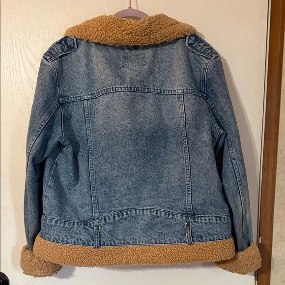 We The Free Blue Denim Jacket with Tan Sherpa Trim - Picture 5 of 10